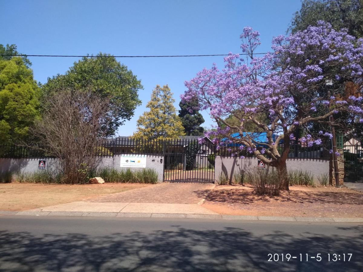 Northcliff Bed And Breakfast Randburg Eksteriør bilde